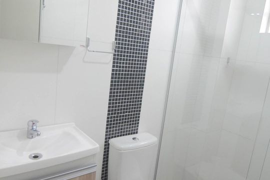 Banheiro de apartamento à venda com 3 quartos, 100m² em Centro, Canoas