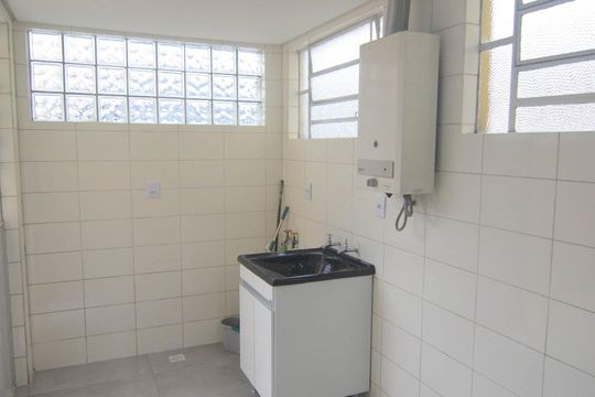 Área de serviço de apartamento à venda com 3 quartos, 100m² em Centro, Canoas