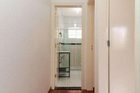 Corredor de casa à venda com 2 quartos, 100m² em Sumaré, São Paulo