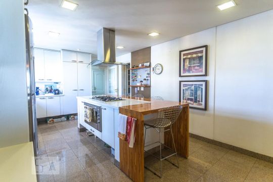 Cozinha de apartamento para alugar com 5 quartos, 460m² em Centro, São Bernardo do Campo