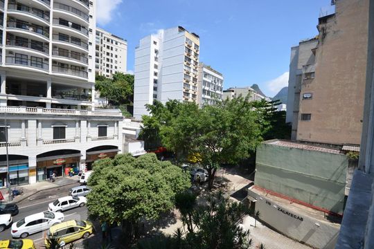 Vista da Sala de apartamento para alugar com 3 quartos, 120m² em Laranjeiras, Rio de Janeiro