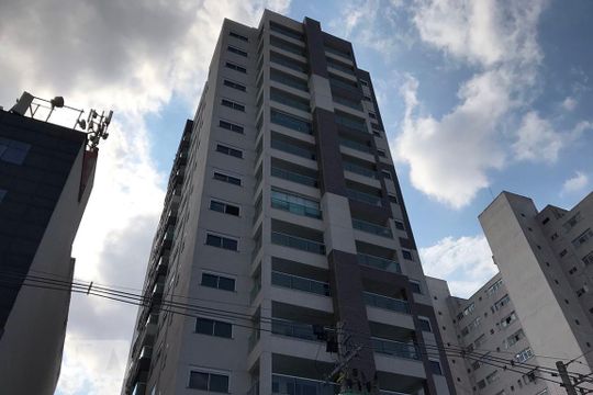 Fachada de apartamento para alugar com 2 quartos, 70m² em Liberdade, São Paulo