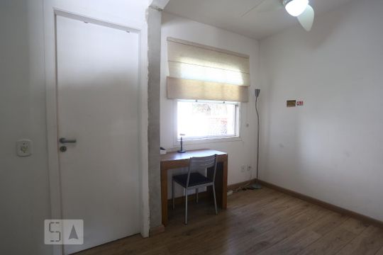 Escritório de casa de condomínio à venda com 3 quartos, 90m² em Vila Gomes, São Paulo