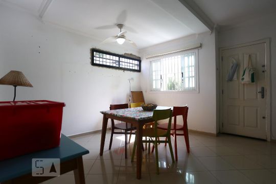 Sala de casa de condomínio à venda com 3 quartos, 90m² em Vila Gomes, São Paulo