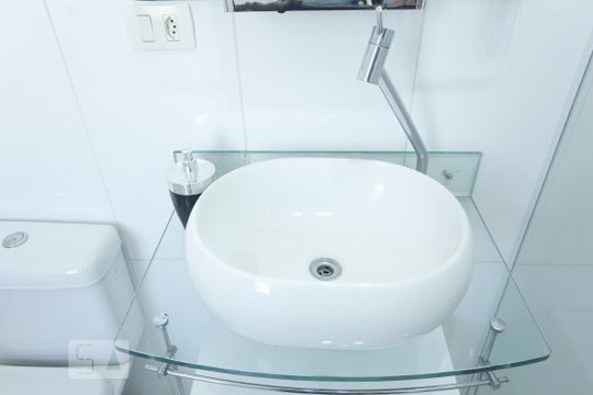 Banheiro de kitnet/studio à venda com 1 quarto, 41m² em Centro, São Paulo