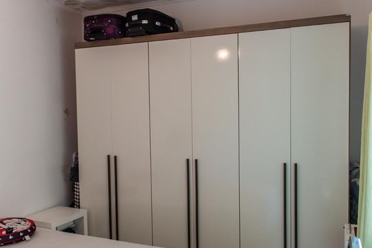 Armário de casa para alugar com 3 quartos, 390m² em Parque Marajoara, Santo André