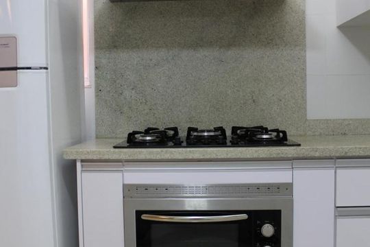 Cozinha de apartamento para alugar com 2 quartos, 79m² em Csb 2, Brasília