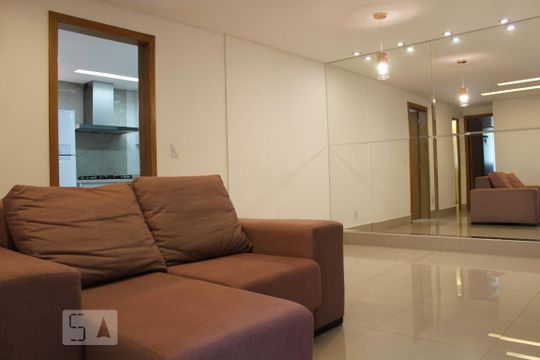 Apartamento para alugar com 2 quartos, 79m² em Csb 2, Brasília