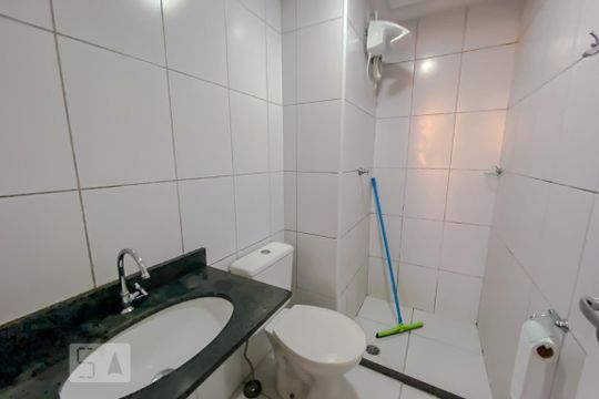 Banheiro de apartamento para alugar com 1 quarto, 35m² em Brás, São Paulo