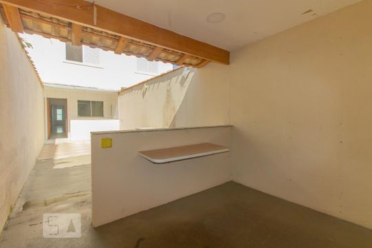 Quintal Espaço Gourmet de casa à venda com 3 quartos, 200m² em Chácara Mafalda, São Paulo