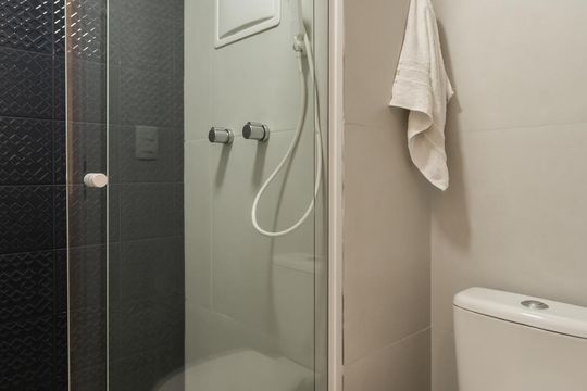 Banheiro de apartamento à venda com 1 quarto, 45m² em Consolação, São Paulo