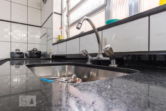 Cozinha - Torneira de casa para alugar com 3 quartos, 240m² em Vila Charlote, São Paulo