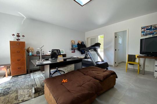 Escritório de casa à venda com 4 quartos, 384m² em Vila Inah, São Paulo