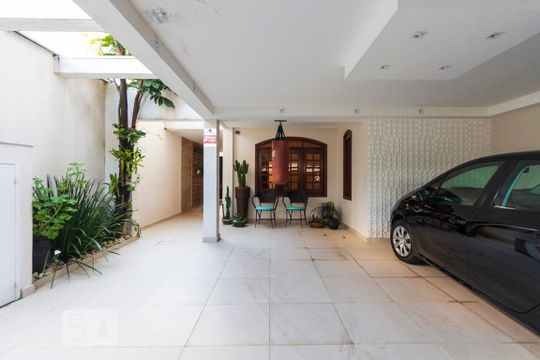 Garagem de casa à venda com 4 quartos, 260m² em Parque Jabaquara, São Paulo