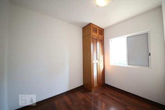 Quarto 1 de apartamento para alugar com 3 quartos, 195m² em Brooklin Paulista, São Paulo