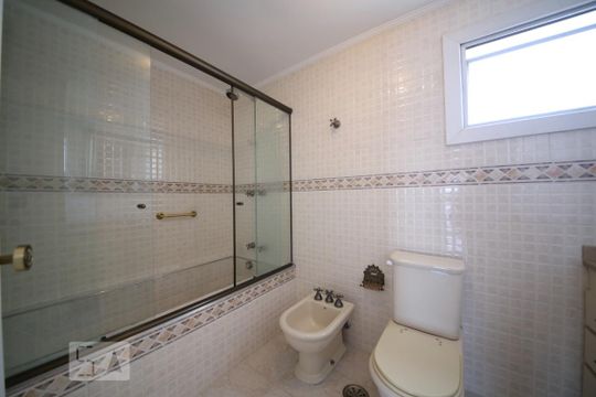 Suíte - Banheiro de apartamento para alugar com 3 quartos, 195m² em Brooklin Paulista, São Paulo
