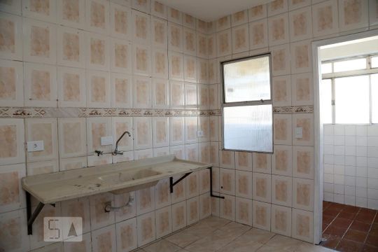 Cozinha de apartamento para alugar com 2 quartos, 57m² em Parque Santos Dumont, Taboão da Serra