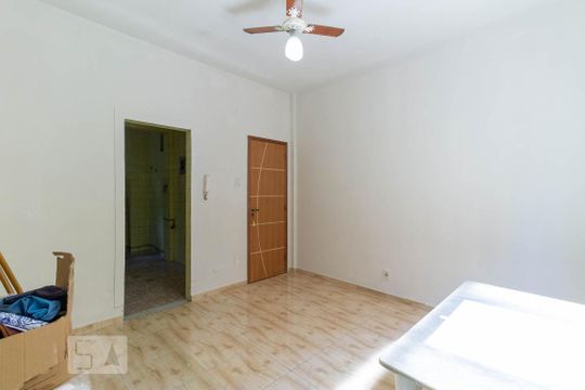 Apartamento para alugar com 2 quartos, 55m² em Pilares, Rio de Janeiro