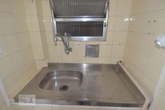 Cozinha de apartamento à venda com 1 quarto, 35m² em Copacabana, Rio de Janeiro