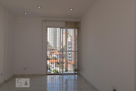 Sala de apartamento para alugar com 3 quartos, 67m² em Chácara Inglesa, São Paulo
