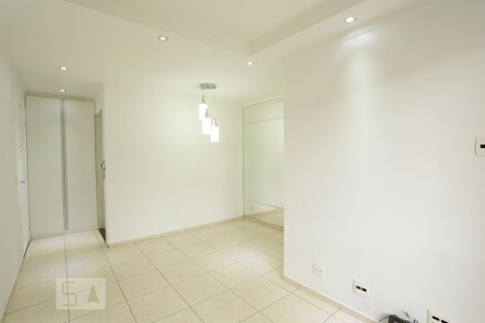 Sala de apartamento à venda com 3 quartos, 55m² em Vila Talarico, São Paulo