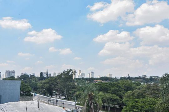 Vista de apartamento à venda com 2 quartos, 85m² em Santo Amaro, São Paulo