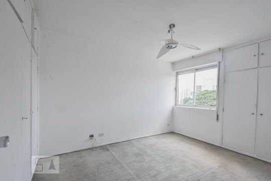 Quarto 01 de apartamento à venda com 2 quartos, 85m² em Santo Amaro, São Paulo