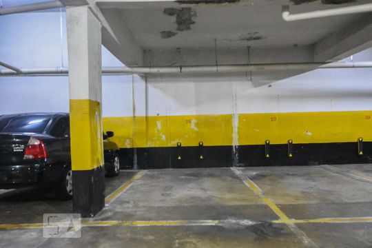 Garagem de apartamento à venda com 2 quartos, 85m² em Santo Amaro, São Paulo