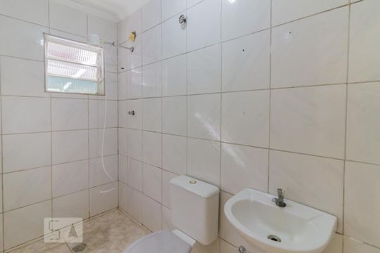 Banheiro de casa à venda com 1 quarto, 300m² em Gopouva, Guarulhos