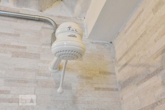Banheiro de kitnet/studio para alugar com 1 quarto, 59m² em Vila Congonhas, São Paulo