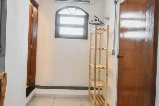 Entrada Superior de kitnet/studio para alugar com 1 quarto, 59m² em Vila Congonhas, São Paulo