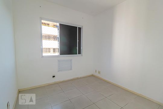 Quarto 1 de apartamento para alugar com 2 quartos, 53m² em Freguesia (jacarepaguá), Rio de Janeiro