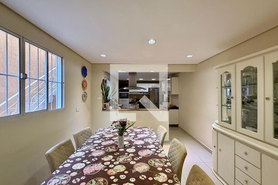 Sala  de casa à venda com 3 quartos, 174m² em Santo Amaro, São Paulo