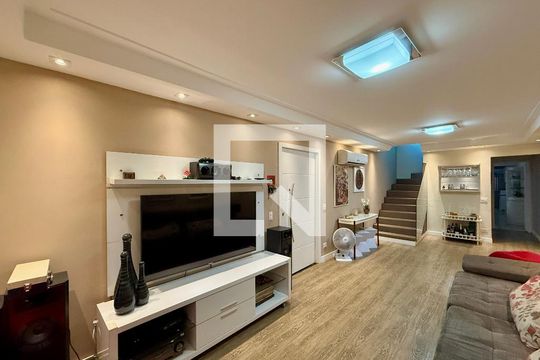 Sala  de casa à venda com 3 quartos, 174m² em Santo Amaro, São Paulo