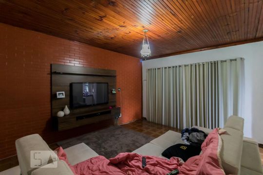 Sala 1 de casa à venda com 2 quartos, 1000m² em Vila Taquari, São Paulo