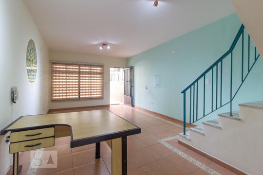 Sala de casa para alugar com 3 quartos, 160m² em Cidade Mãe do Céu, São Paulo