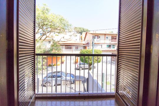 Varanda Quarto 2 de casa para alugar com 2 quartos, 200m² em Jardim Regina, São Paulo
