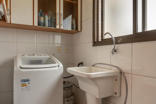 Área de Serviço de apartamento à venda com 3 quartos, 237m² em Petrópolis, Porto Alegre