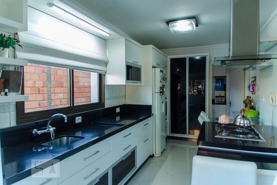 Cozinha de apartamento para alugar com 3 quartos, 155m² em Marechal Rondon, Canoas