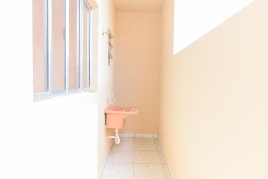 Área de Serviço de casa para alugar com 1 quarto, 40m² em Osvaldo Cruz, São Caetano do Sul