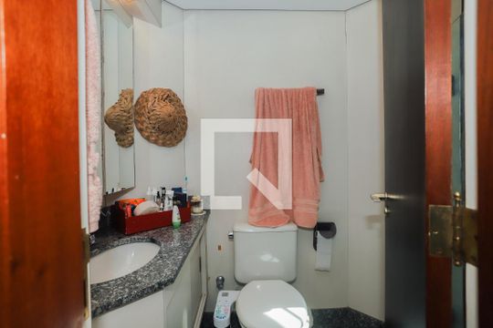 Banheiro do Quarto 3 de apartamento à venda com 4 quartos, 207m² em Perdizes, São Paulo