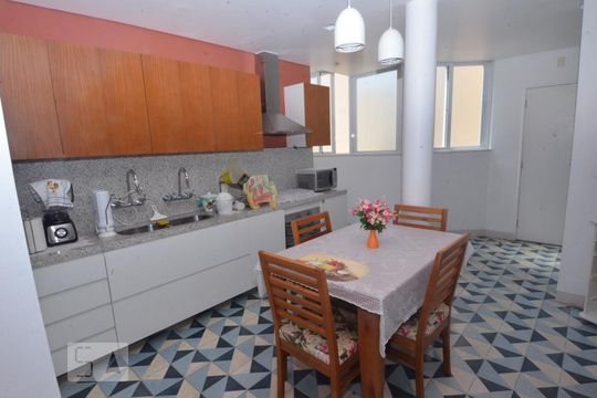 Cozinha de apartamento à venda com 3 quartos, 203m² em Copacabana, Rio de Janeiro