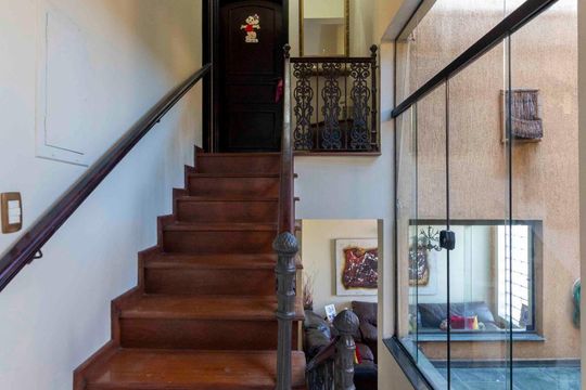 Acesso Quartos de casa para alugar com 3 quartos, 440m² em Jardim Maringá, São Paulo