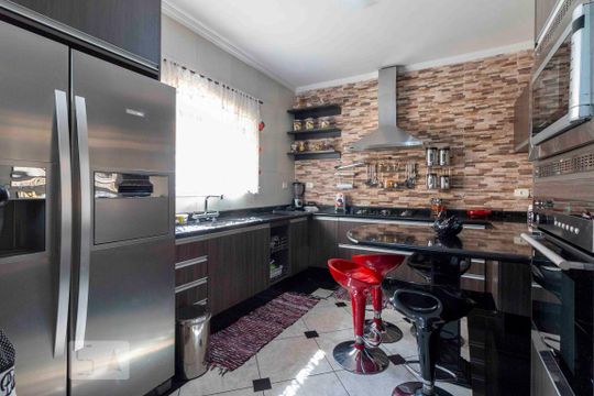 Cozinha de casa para alugar com 3 quartos, 440m² em Jardim Maringá, São Paulo