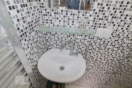 Banheiro de kitnet/studio à venda com 1 quarto, 16m² em Imirim, São Paulo