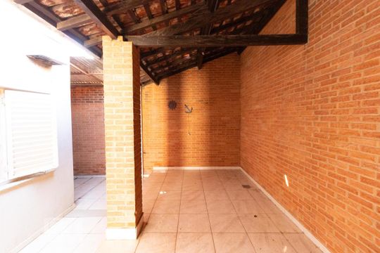 Varanda de casa à venda com 3 quartos, 900m² em Jardim Eulina, Campinas