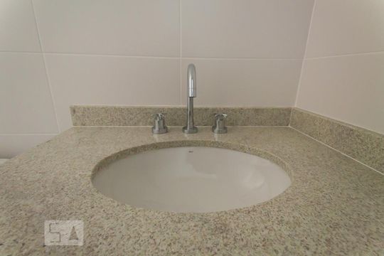 Banheiro de kitnet/studio à venda com 1 quarto, 25m² em Vila Mariana, São Paulo