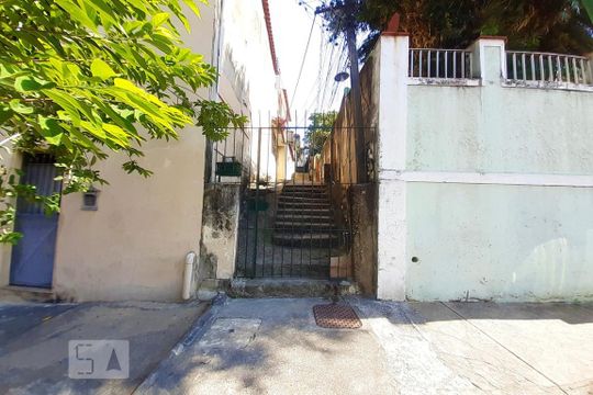 Fachada de casa para alugar com 1 quarto, 30m² em Pilares, Rio de Janeiro