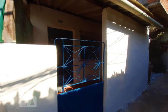 Fachada de casa para alugar com 1 quarto, 30m² em Pilares, Rio de Janeiro
