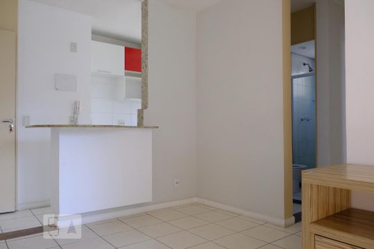 Sala de apartamento para alugar com 2 quartos, 47m² em Anil, Rio de Janeiro